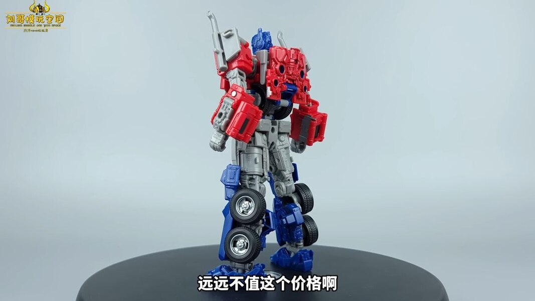 Image Of SS 102 Optimus Prime Transformers Studio Series Action Figure  (4 of 25)